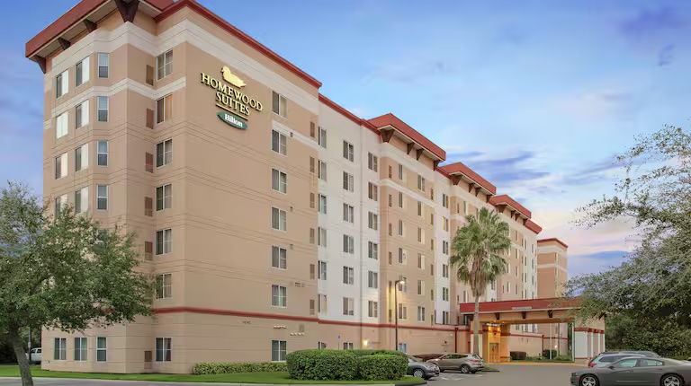 Homewood Suites Tampa-Brandon exterior